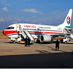 烟台机场托运航空快运业稳步发展的原因是什么？